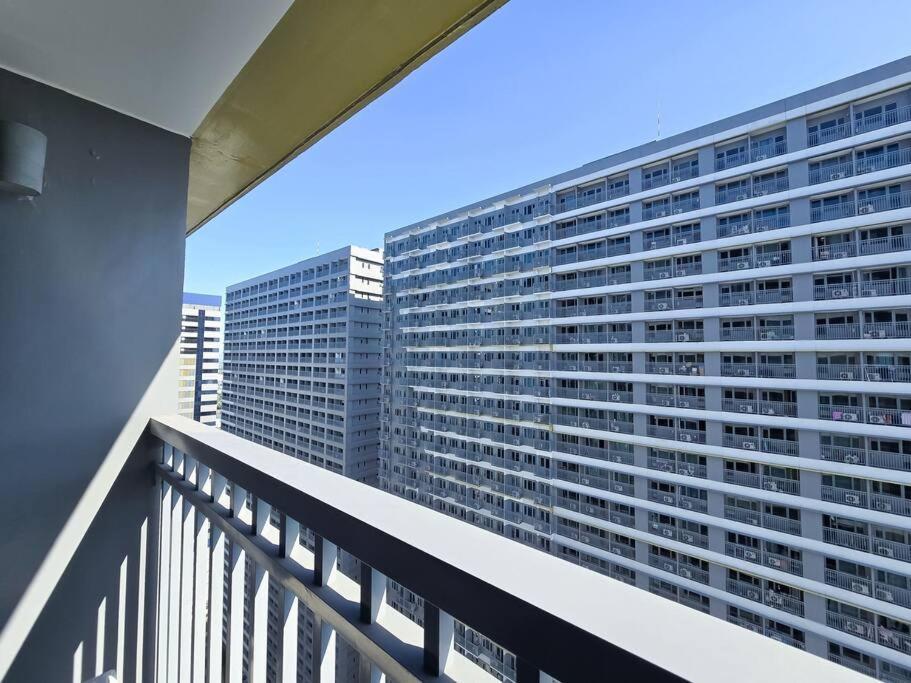 1br Unit Condotel W Balcony Fame Residences #fm43 *