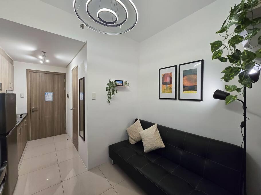 Apartment 1br Unit Condotel W Balcony Fame Residences #fm43