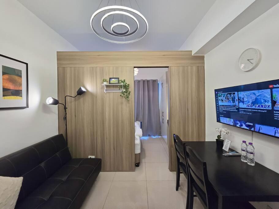 1br Unit Condotel W Balcony Fame Residences #fm43 Manila