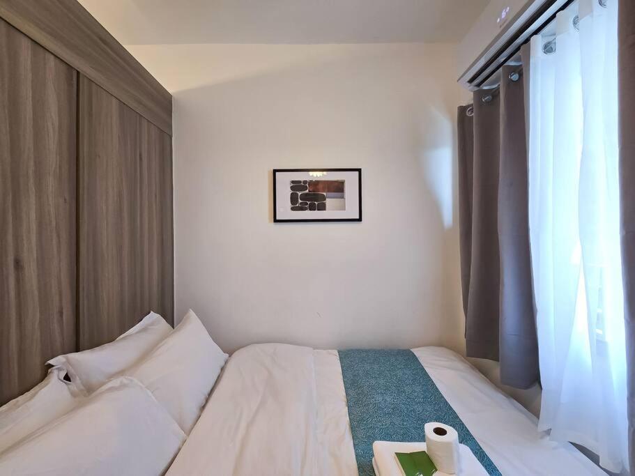 1br Unit Condotel W Balcony Fame Residences #fm43 Manila